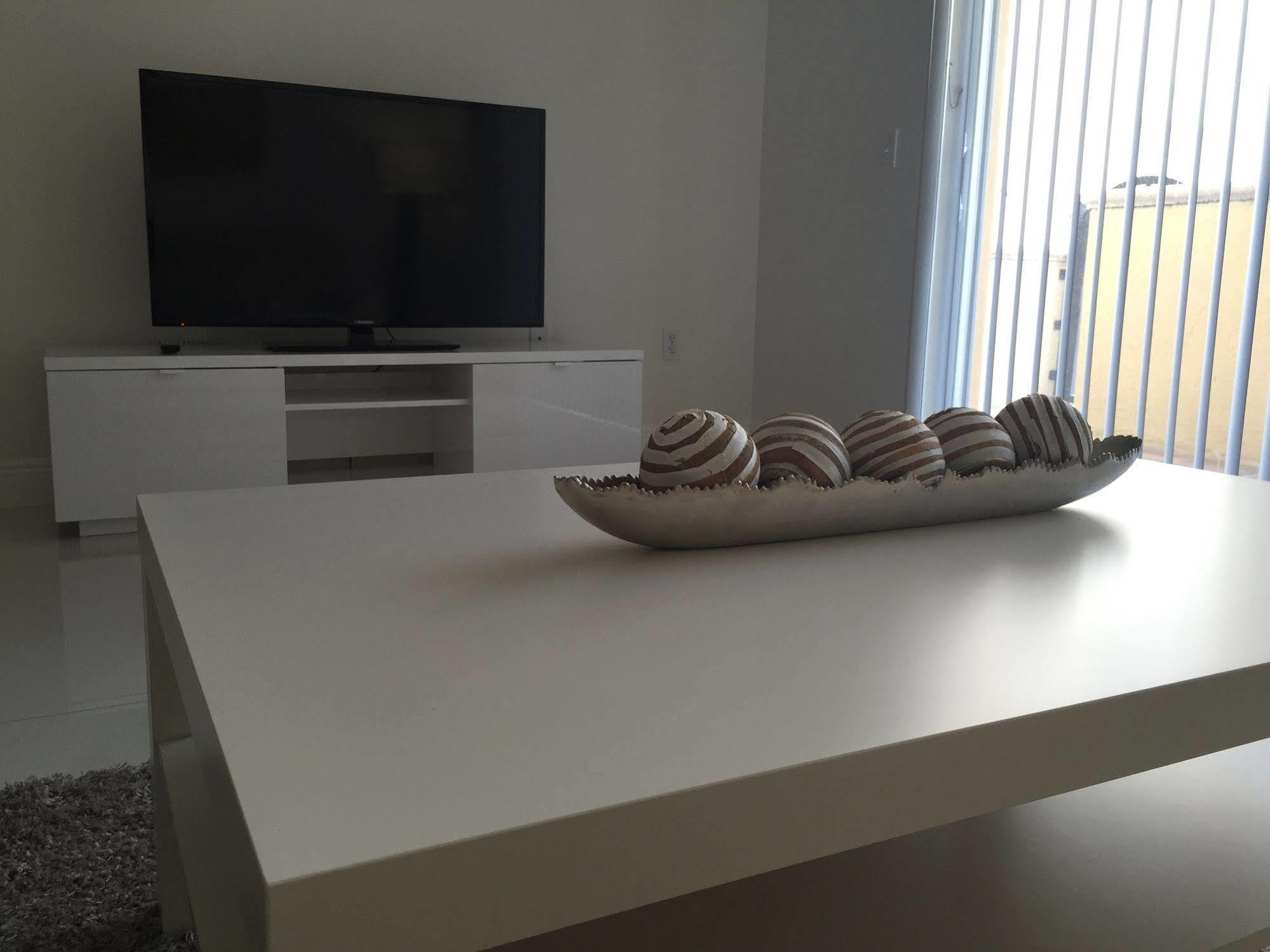 Lyx Suites At Merrick Park In Coral Gables Ngoại thất bức ảnh